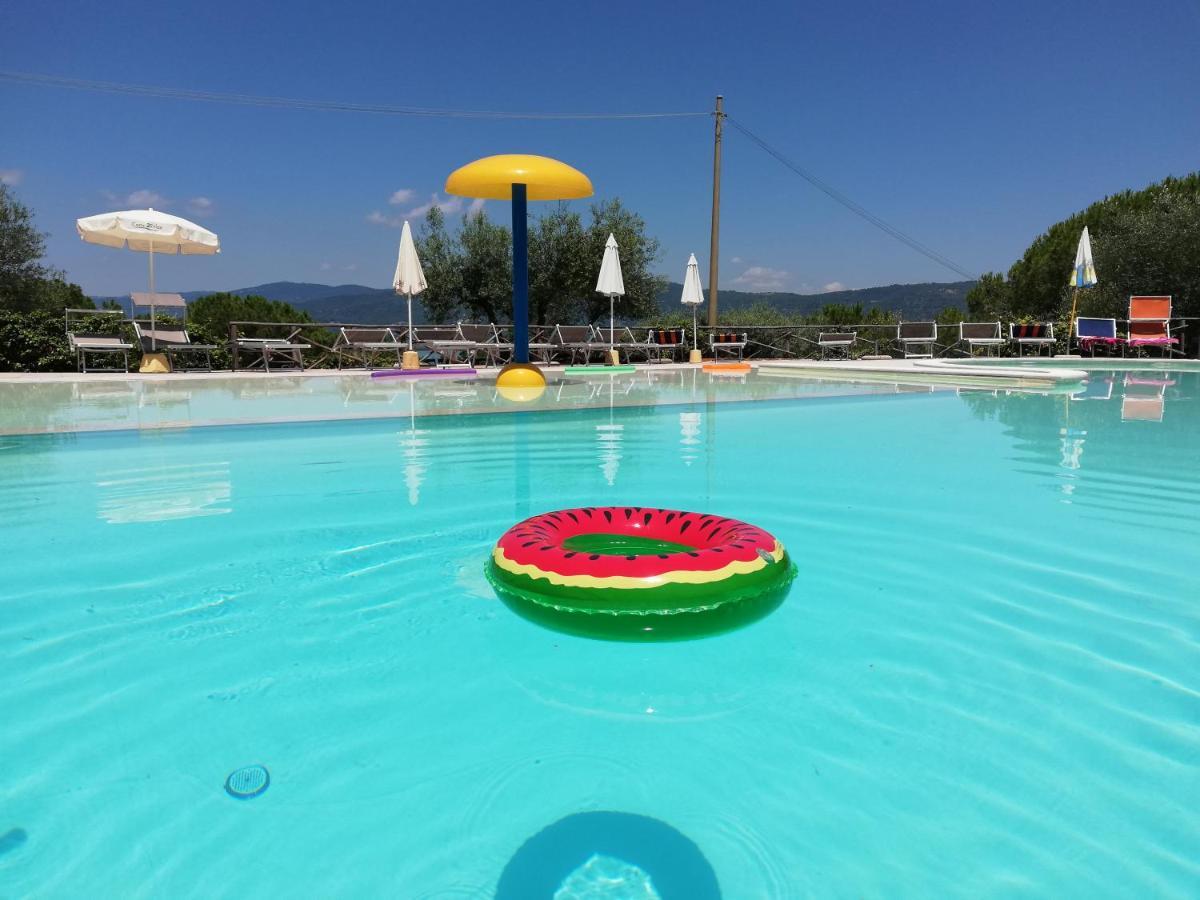 Cerquestra Camping Village Monte del Lago Extérieur photo