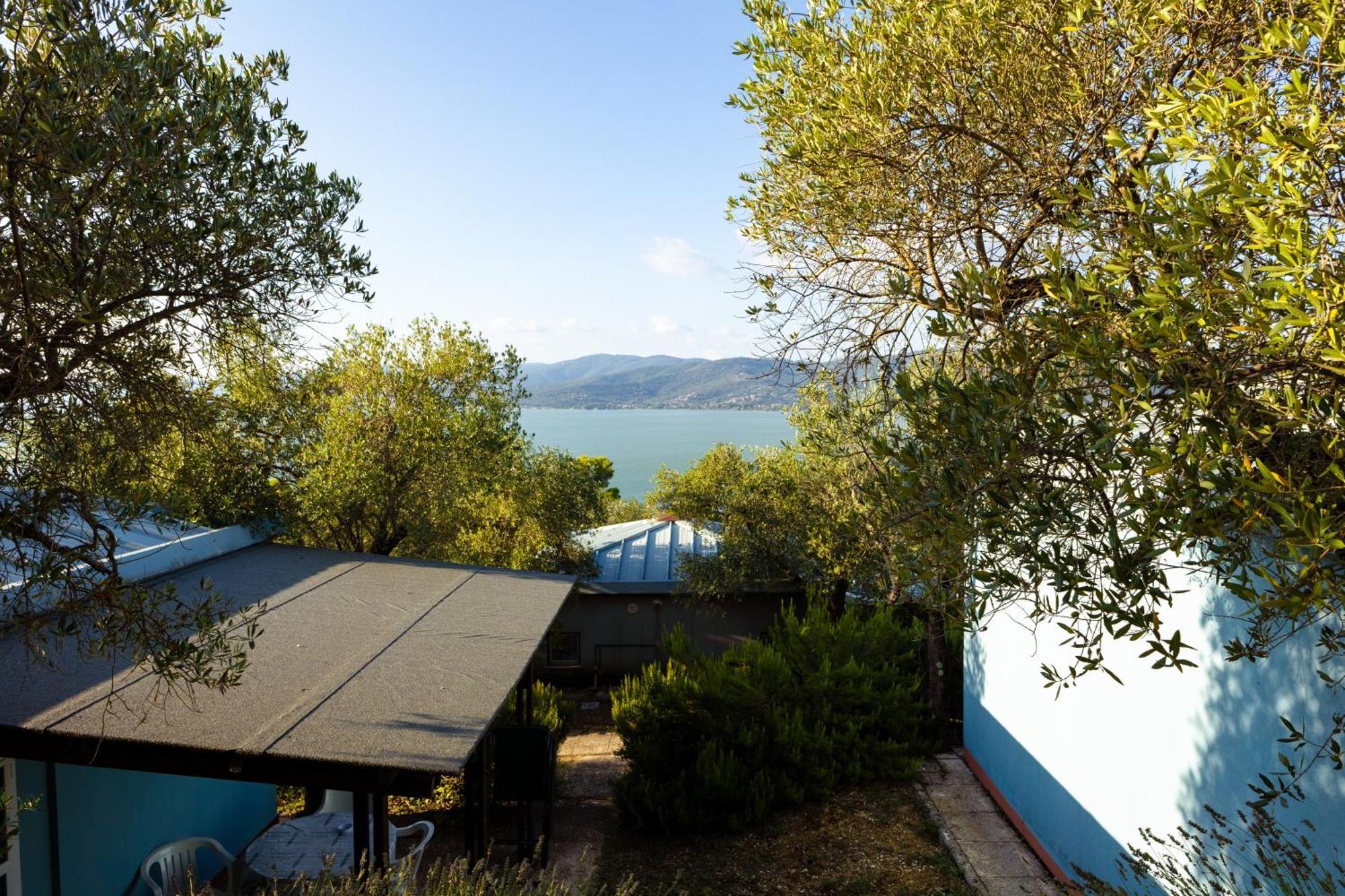 Cerquestra Camping Village Monte del Lago Extérieur photo
